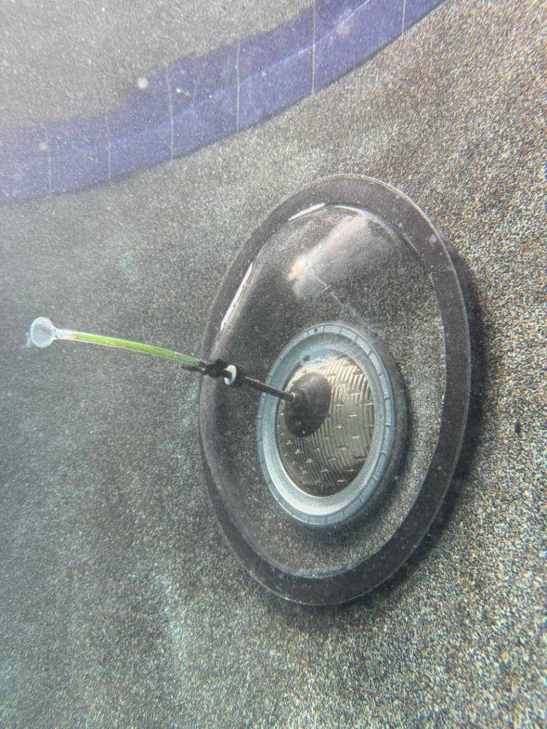 Electronic leak detection at a light niche — Westlake
